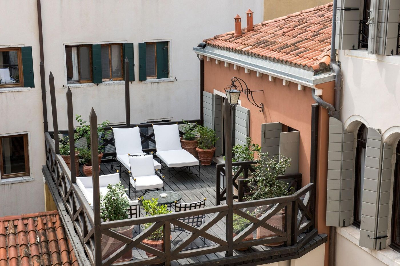 Nolinski-Venezia-Room-1