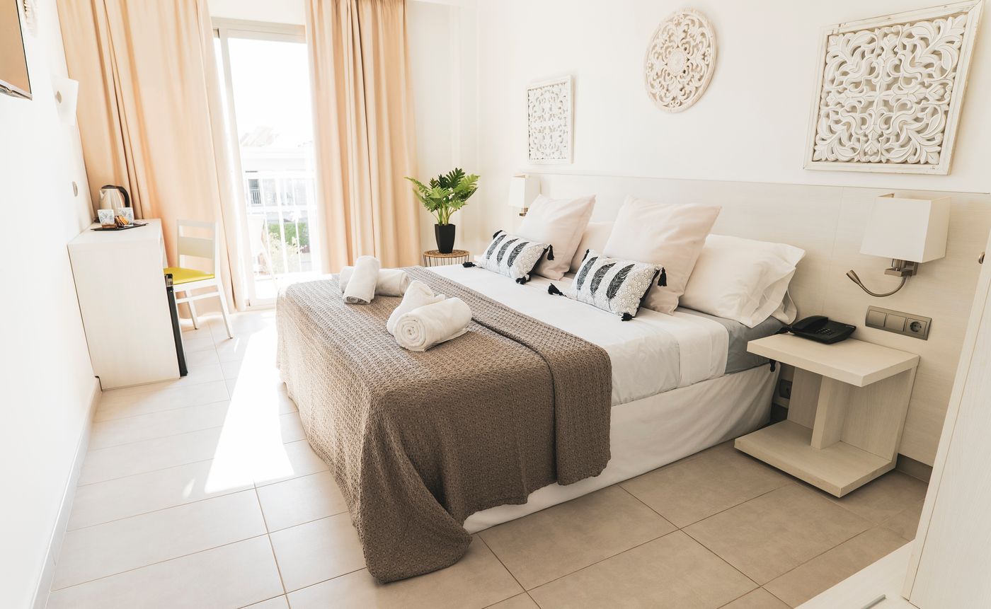 Puchet-Hotel-Room-35