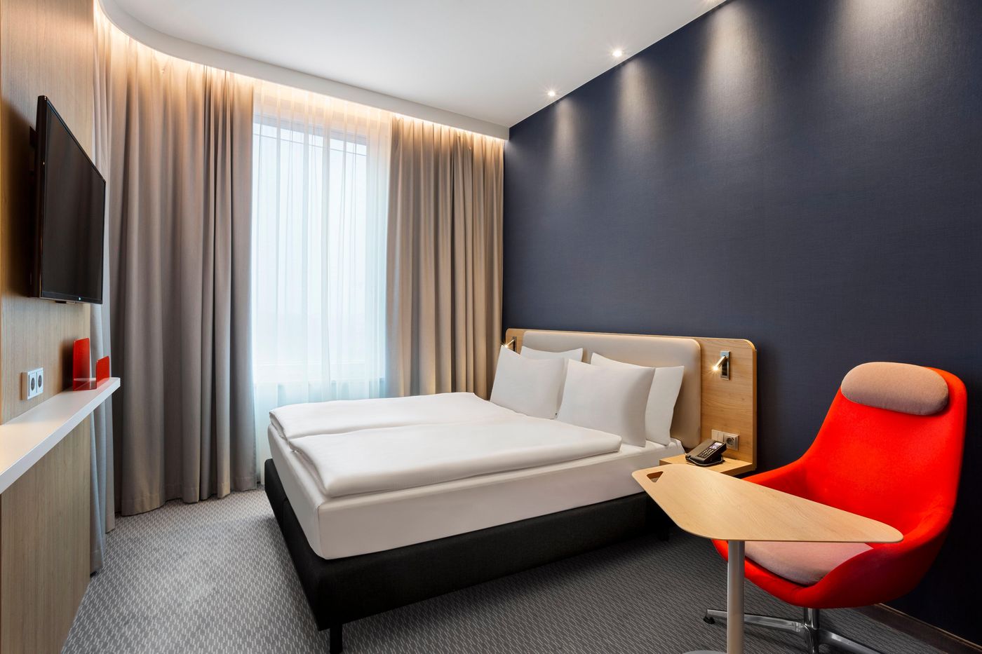 Holiday-Inn-Express-Munich-City-West-Room-32