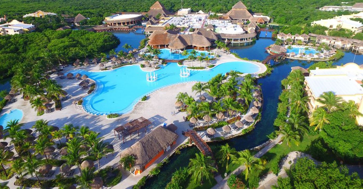 Grand Palladium White Sand Resort & Spa