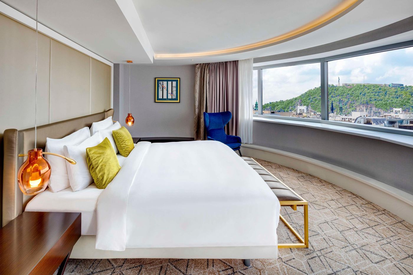 Kempinski-Hotel-Corvinus-Budapest-Room-42