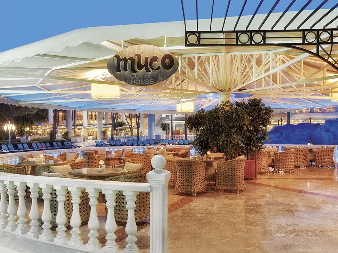 Alva-Donna-World-Palace-Hotel-Terrace-25