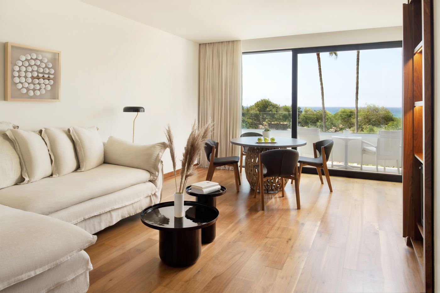 Grecian-Bay-Hotel-Room-29