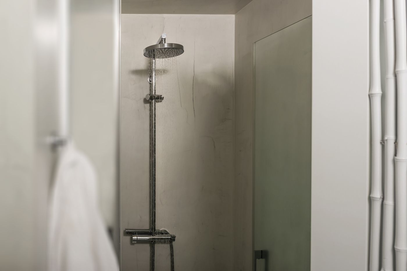 Mythical-Blue-Luxury-Suites-Room-50