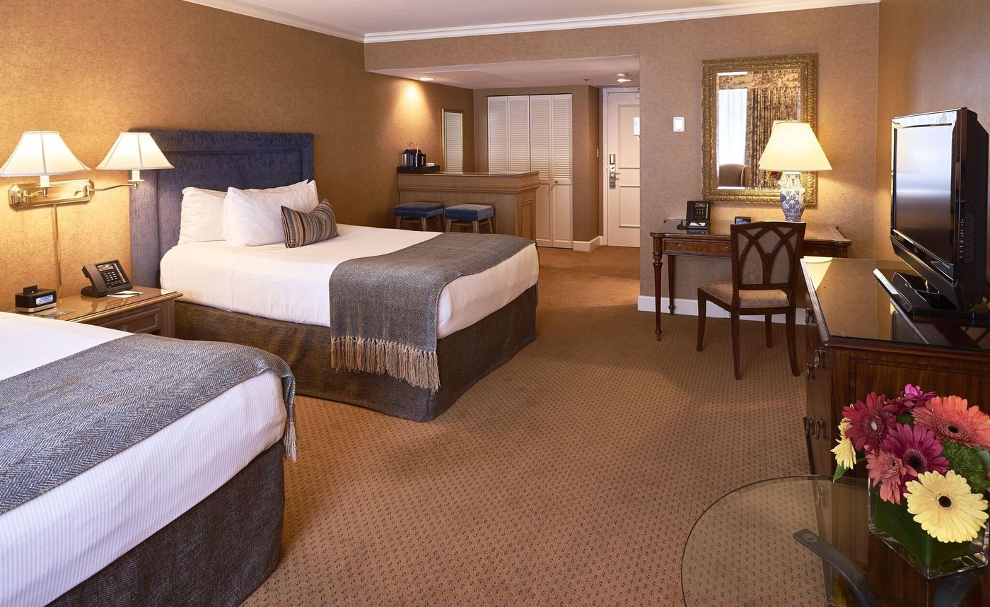 Wedgewood-Hotel---Spa-Room-12