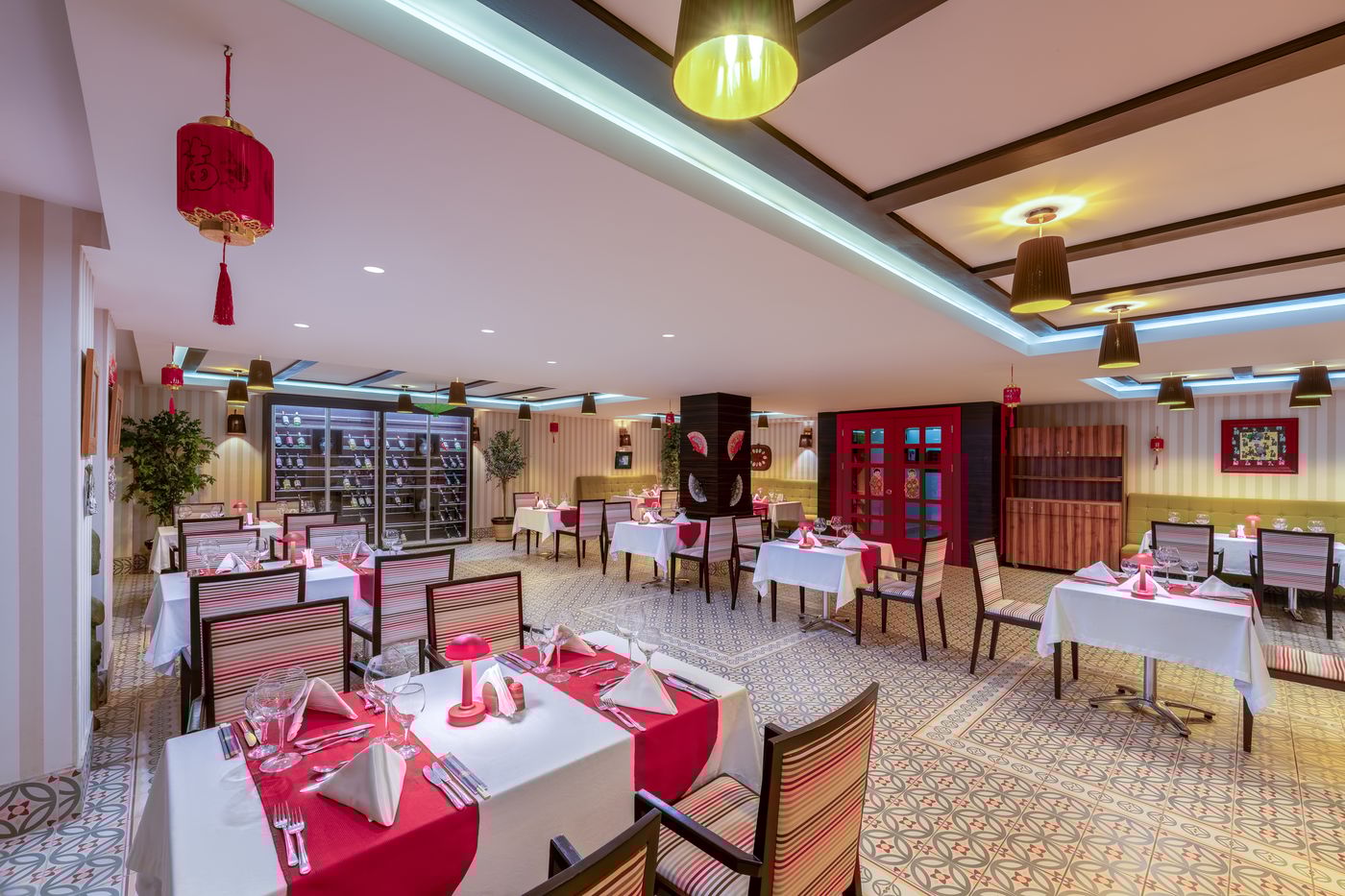 Royal-Garden-Beach-Restaurant-47