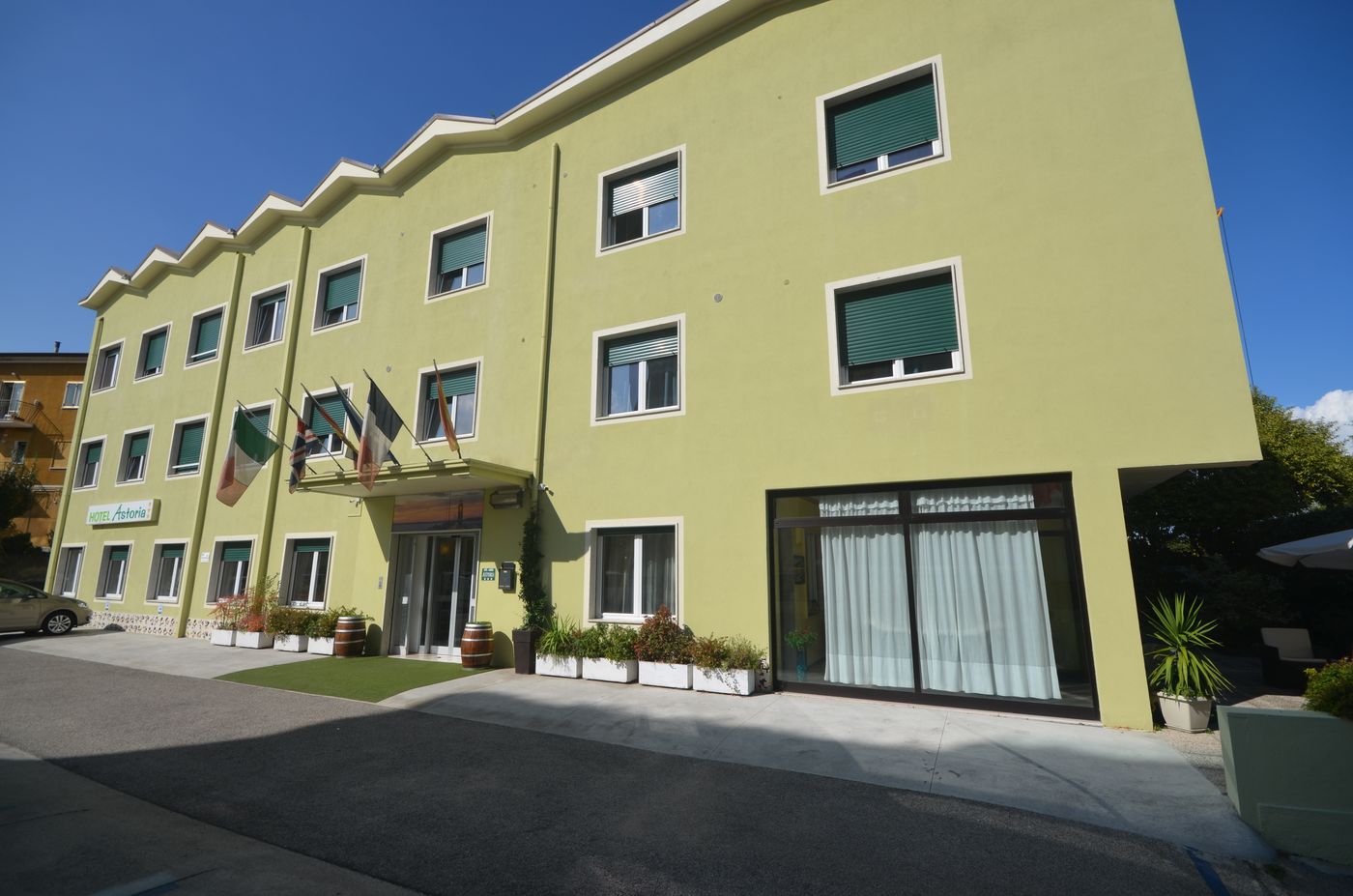 Astoria-Italy-Desenzano del Garda BS-General view-4