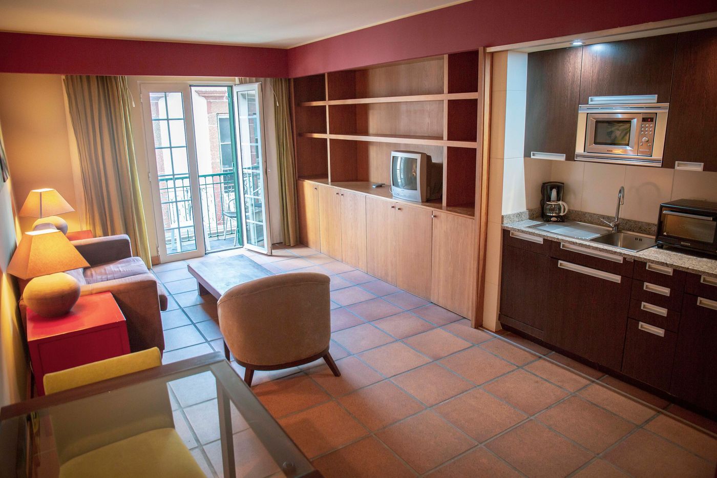 Apartamentos-Turisticos-Atlantida-Room-12