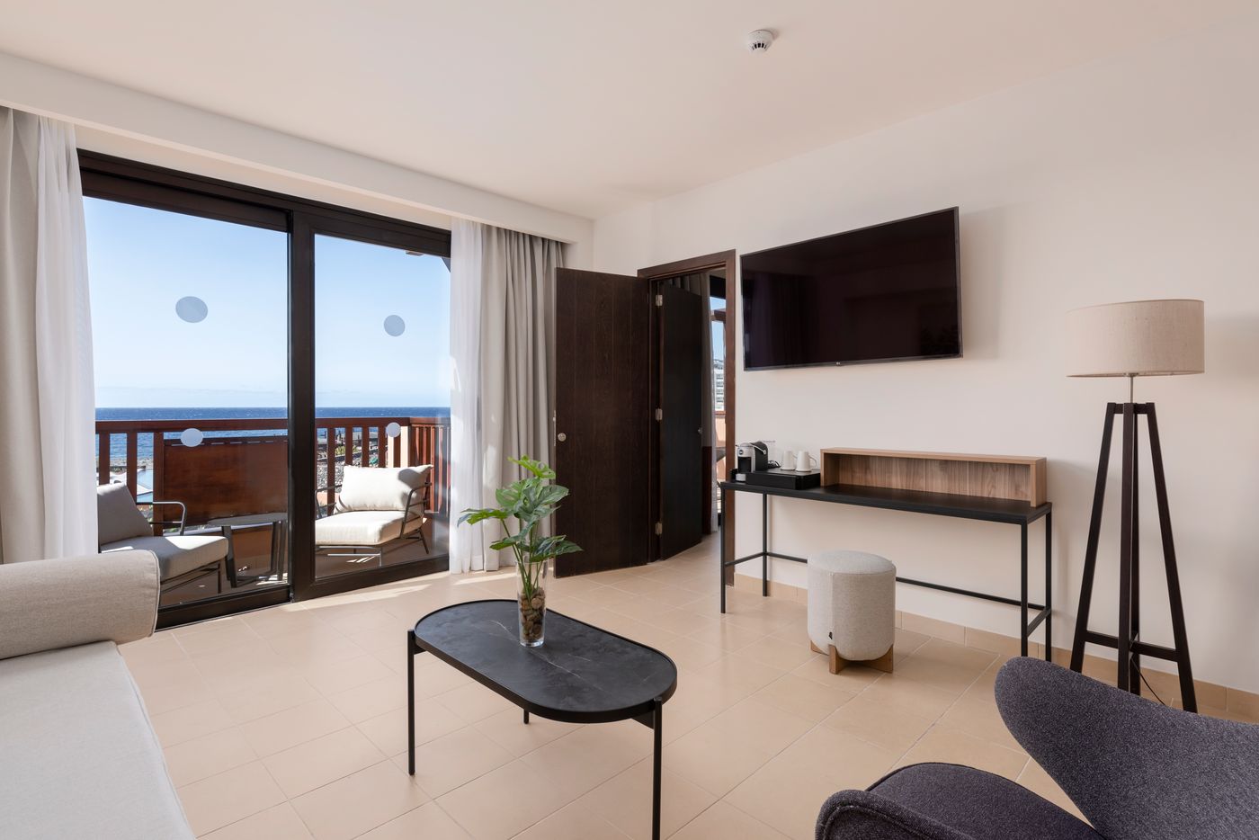 Barcelo-Tenerife-Royal-Level-Room-26