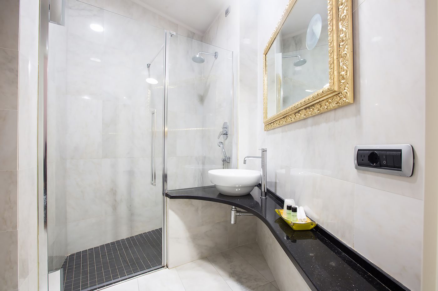 Relais-Hotel-Centrale-Room-20