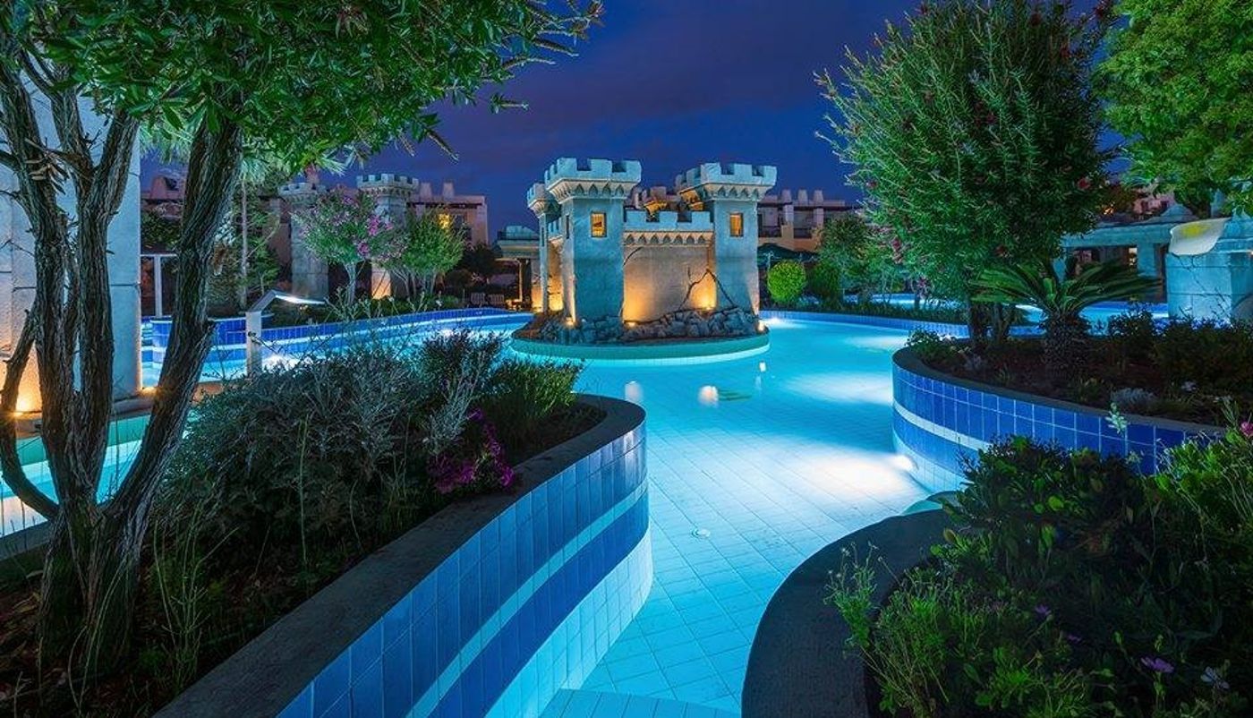 Gaia-Royal-Hotel-Pool-17