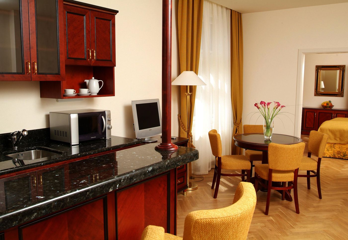 Elysee-Hotel-Room-2