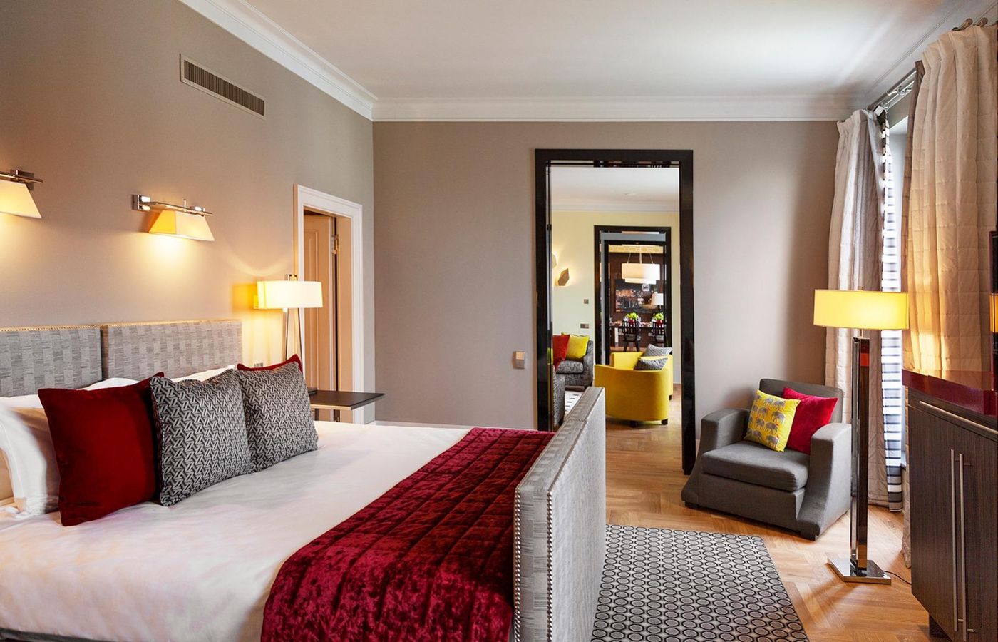 Hotel-de-Rome-Room-15