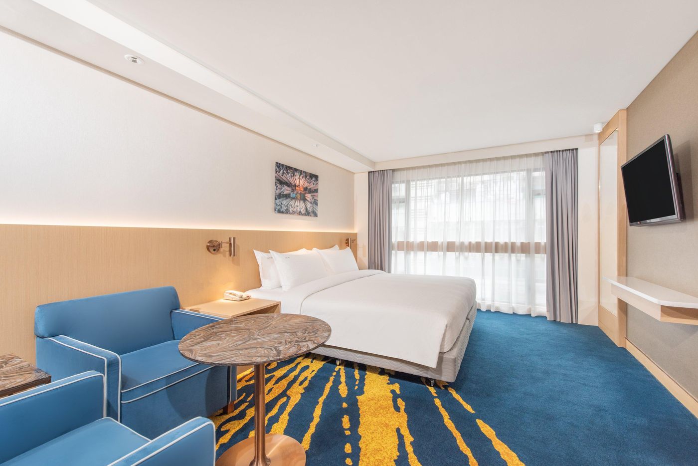 Holiday-Inn-Golden-Mile-Hong-Kong-Room-23