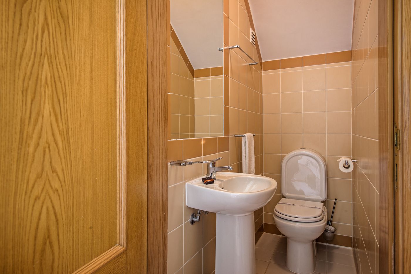 Jardim-da-Meia-Praia-Room-44