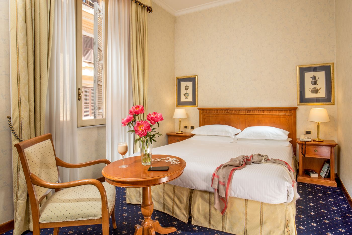 Unaway-Hotel-Empire-Roma-Room-6