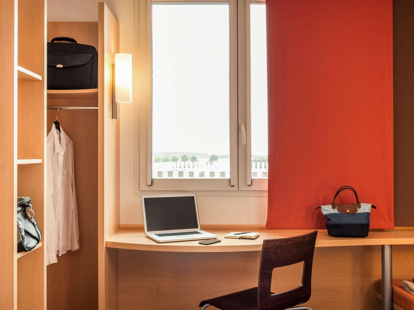 Ibis-Marne-la-Vallee-Val-d-Europe-Room-9