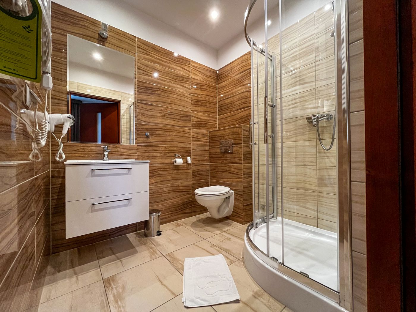 Aparthotel-Globus-Krakaw-Room-13