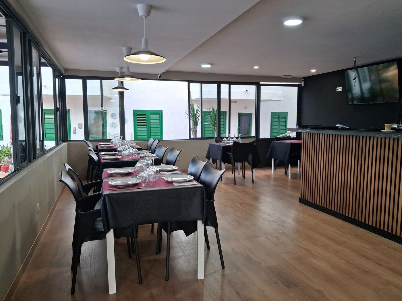 Las-Faluas-Restaurant-19