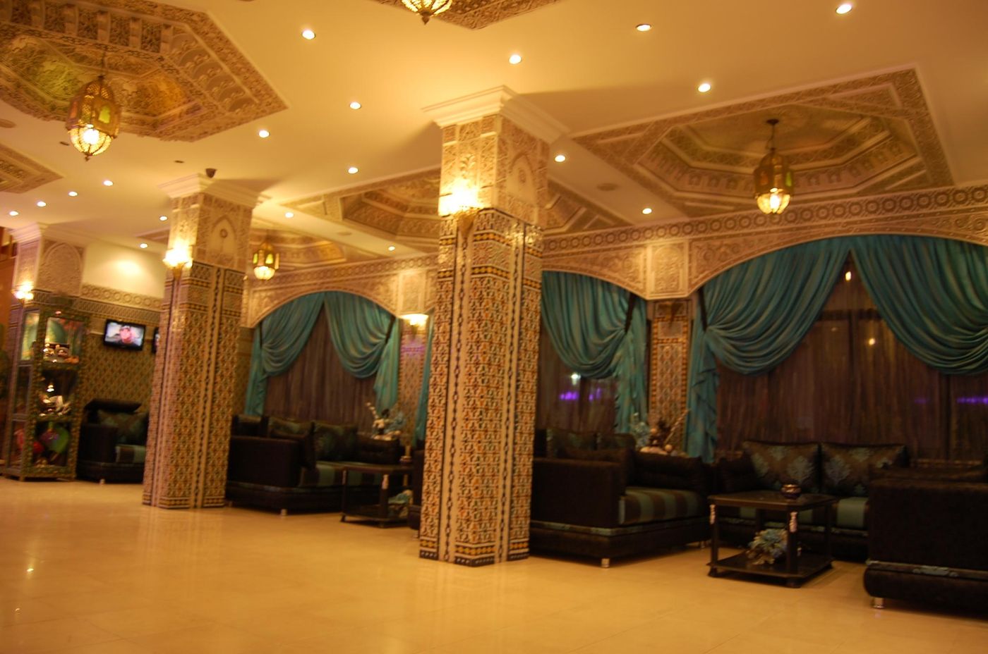 Mounia-Morocco-FEZ-Lobby-3