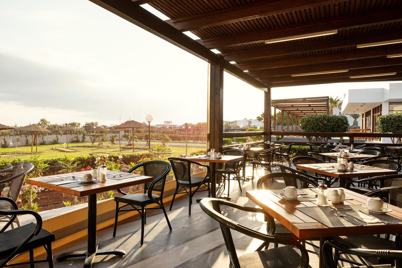 Marina-Beach-Restaurant-21