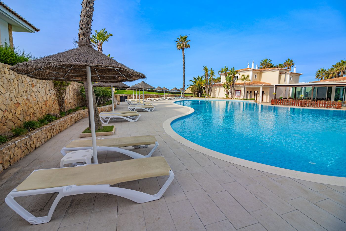 Clube-Porto-Mos-Pool-12