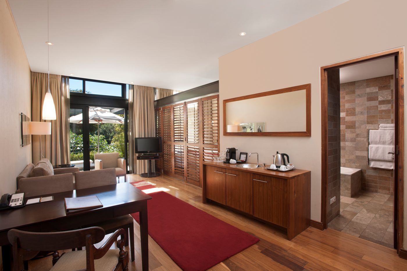 Vineyard-Hotel-Room-23