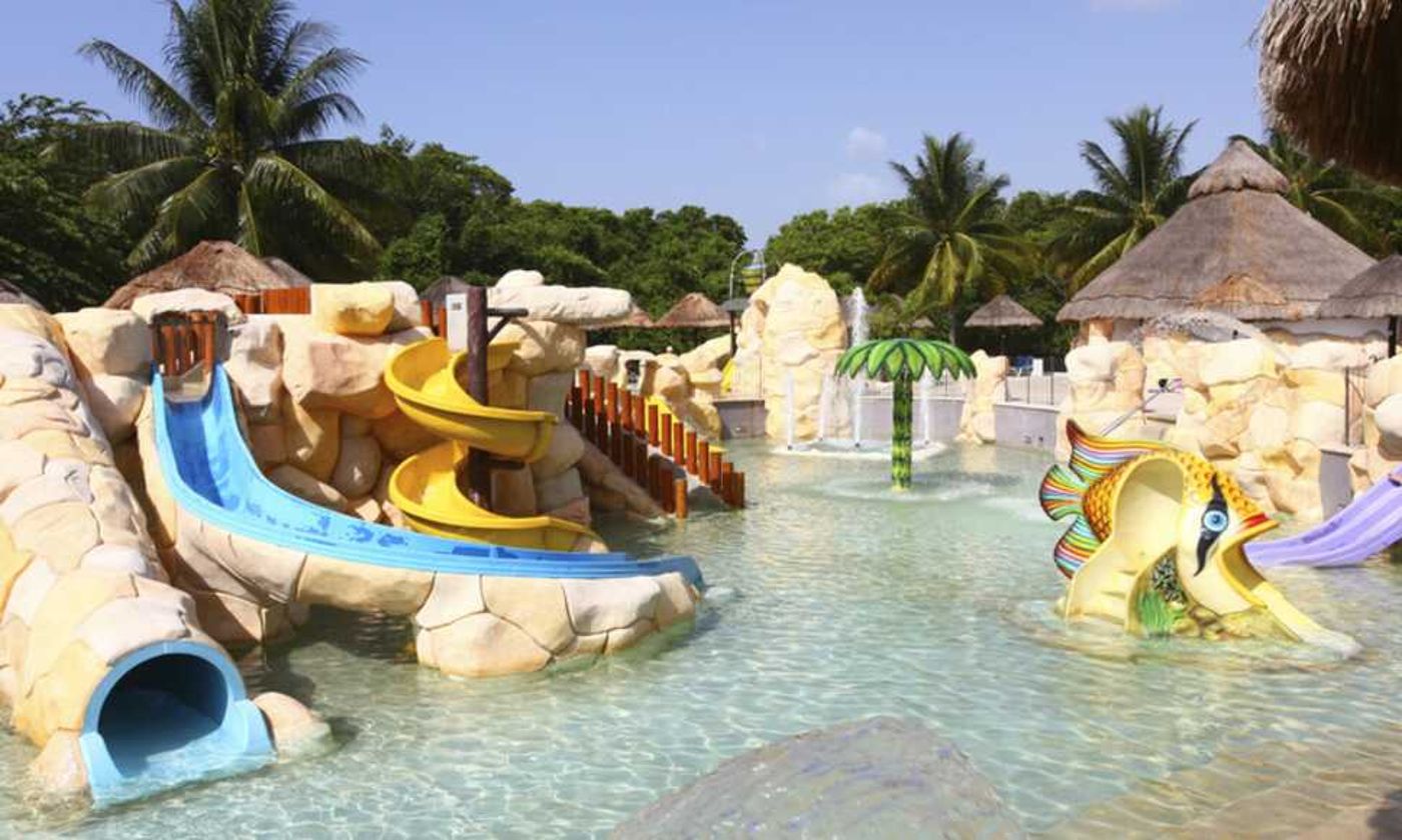 Sandos Caracol Eco Resort