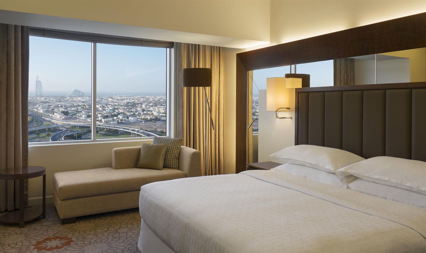 Sheraton-Dubai-Mall-of-the-Emirates-Hotel-General-view-22