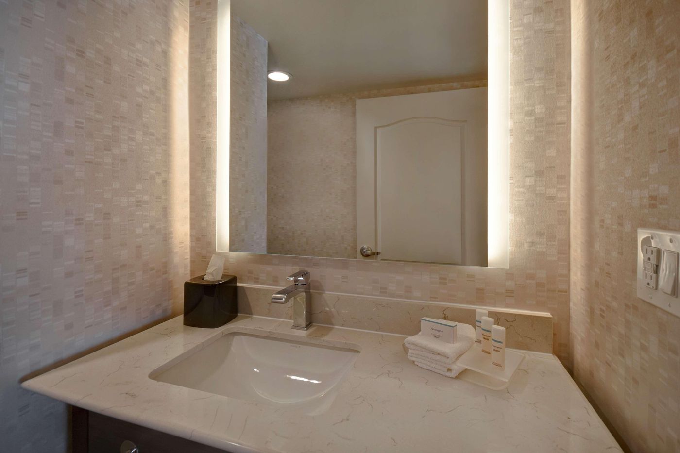 Homewood Suites by Hilton Philadelphia-City Avenu-United States-PHILADELPHIA-Room-9