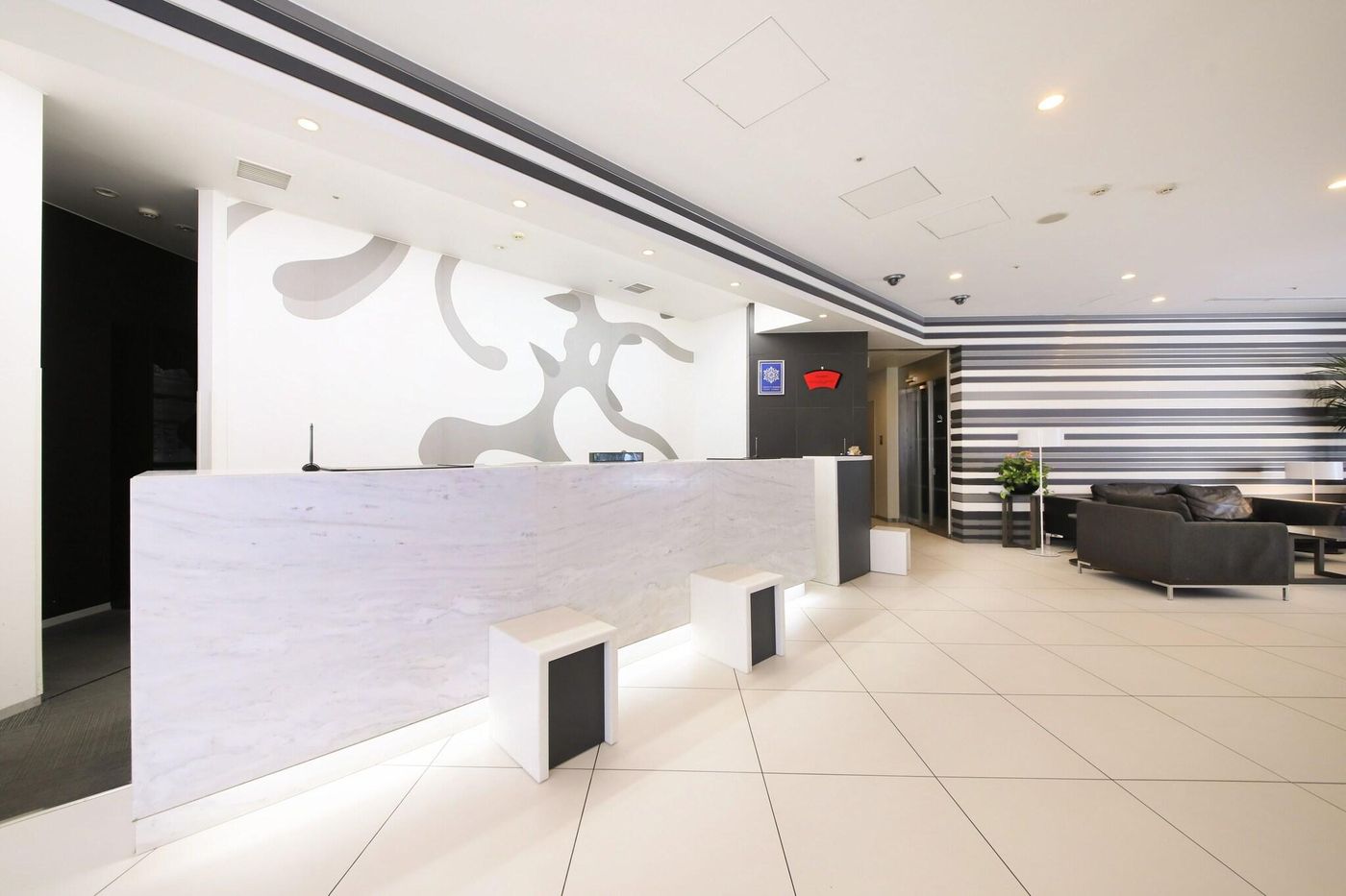 Richmond Hotel Asakusa-Japan-Tokyo-Lobby-6