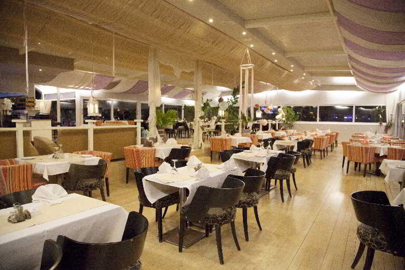 Sacallis-Inn-Beach-Hotel-Restaurant-48