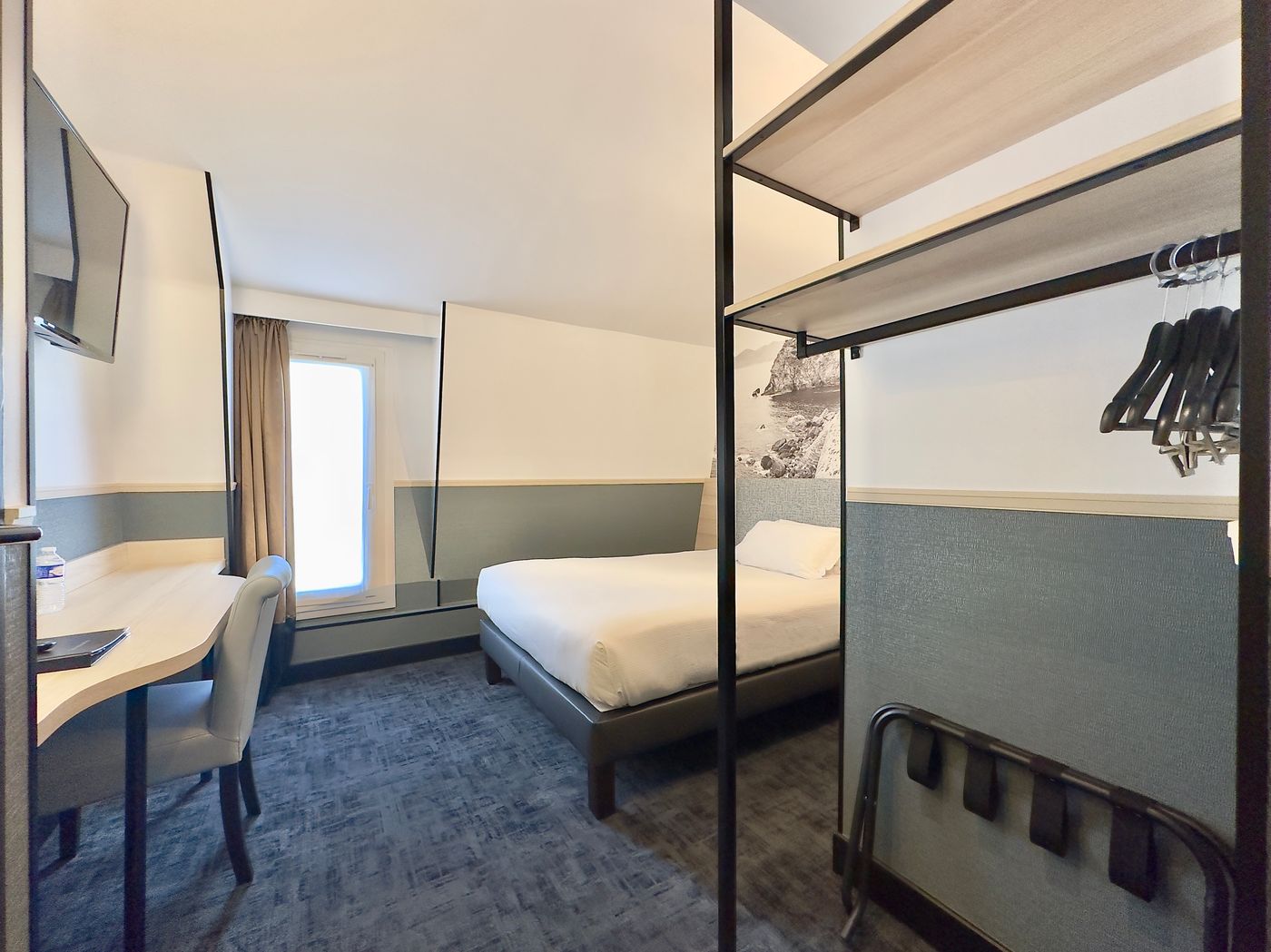 Appia-La-Fayette-Room-12