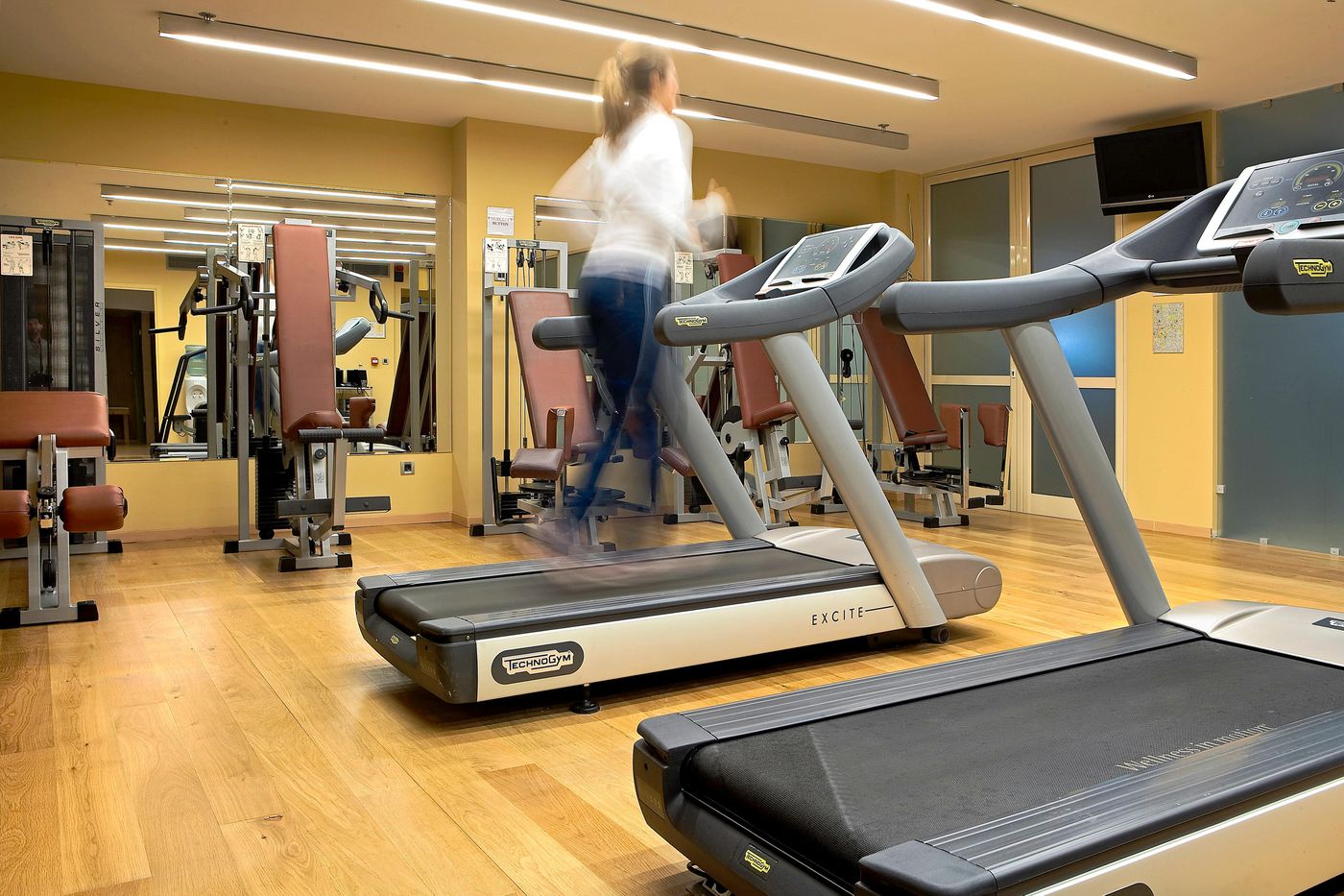 Crowne-Plaza-Athens-Sports-and-Entertainment-53