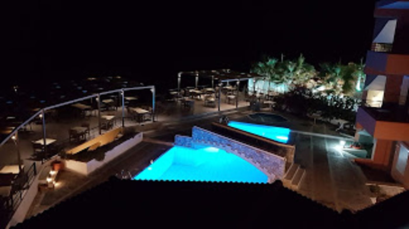 Dedalos Beach Hotel