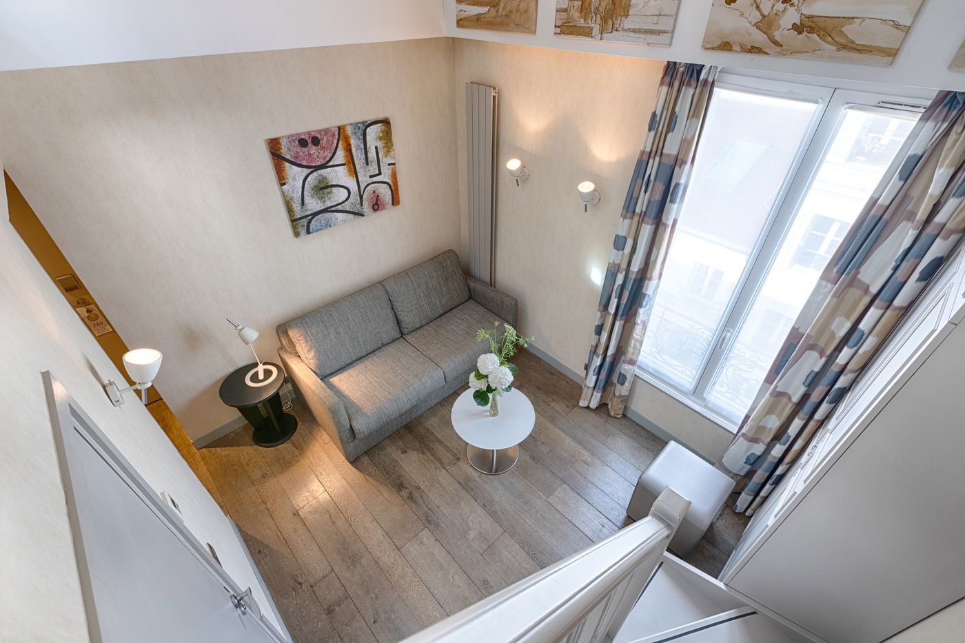 Hotel-A-la-Villa-des-Artistes-Room-7