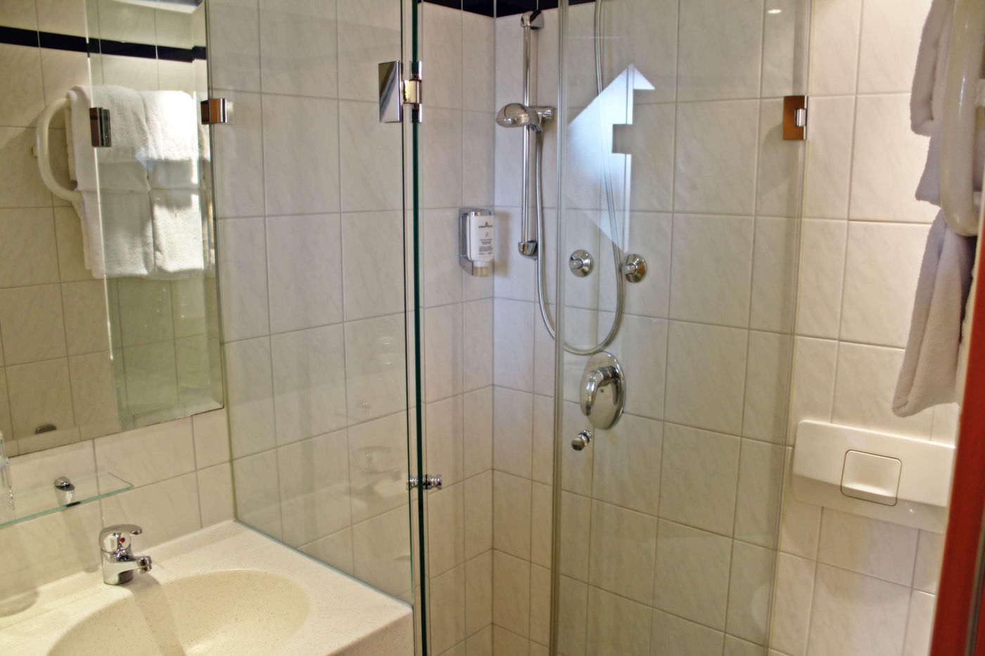 Amber Econtel Berlin Charlottenburg-Germany-BERLIN-Room-5