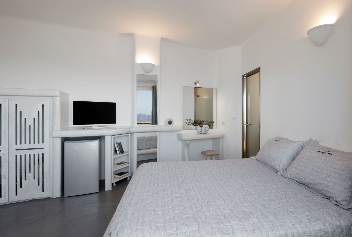 Suites-of-the-Gods-Cave-Spa-Room-18