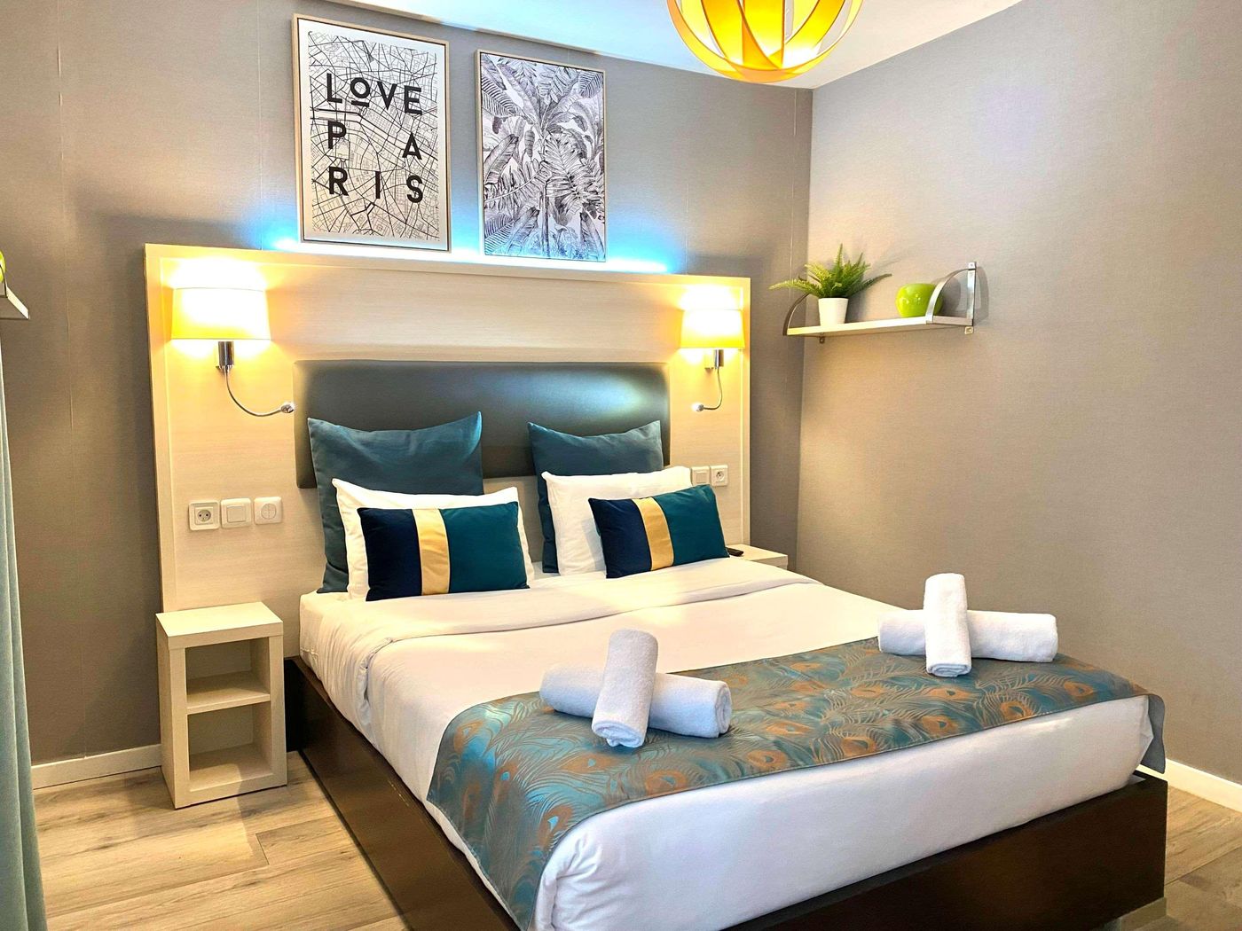 Hotel-Clairefontaine-Room-22