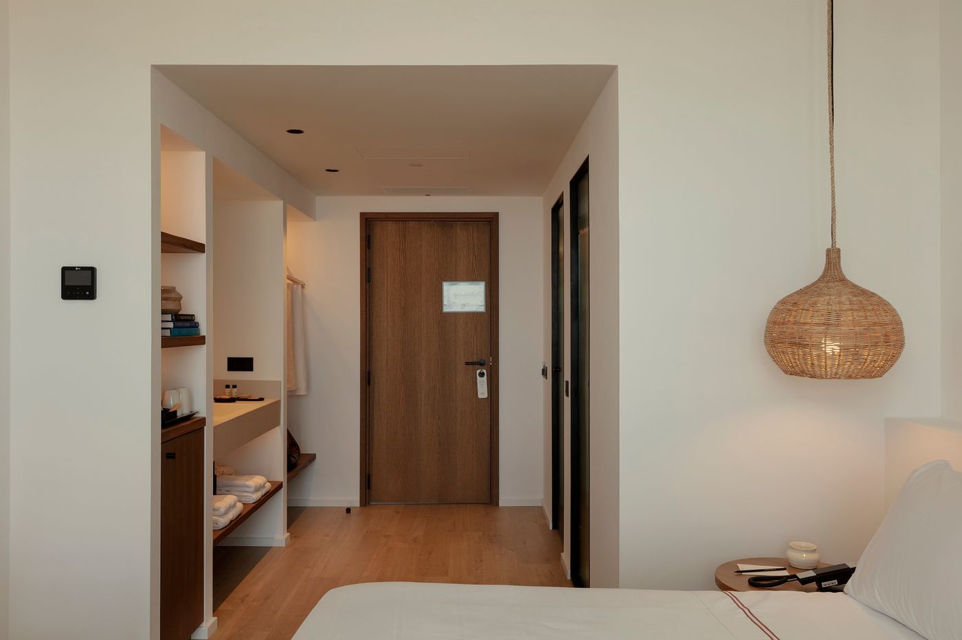 12.06.25 Elisabeth by the Sea