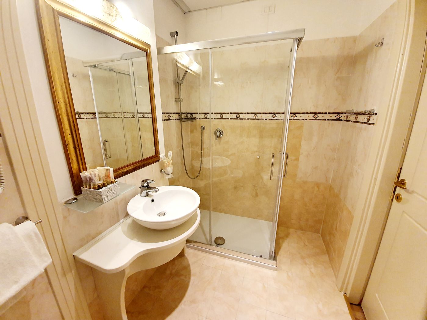 Corte-dei-Greci-Room-50