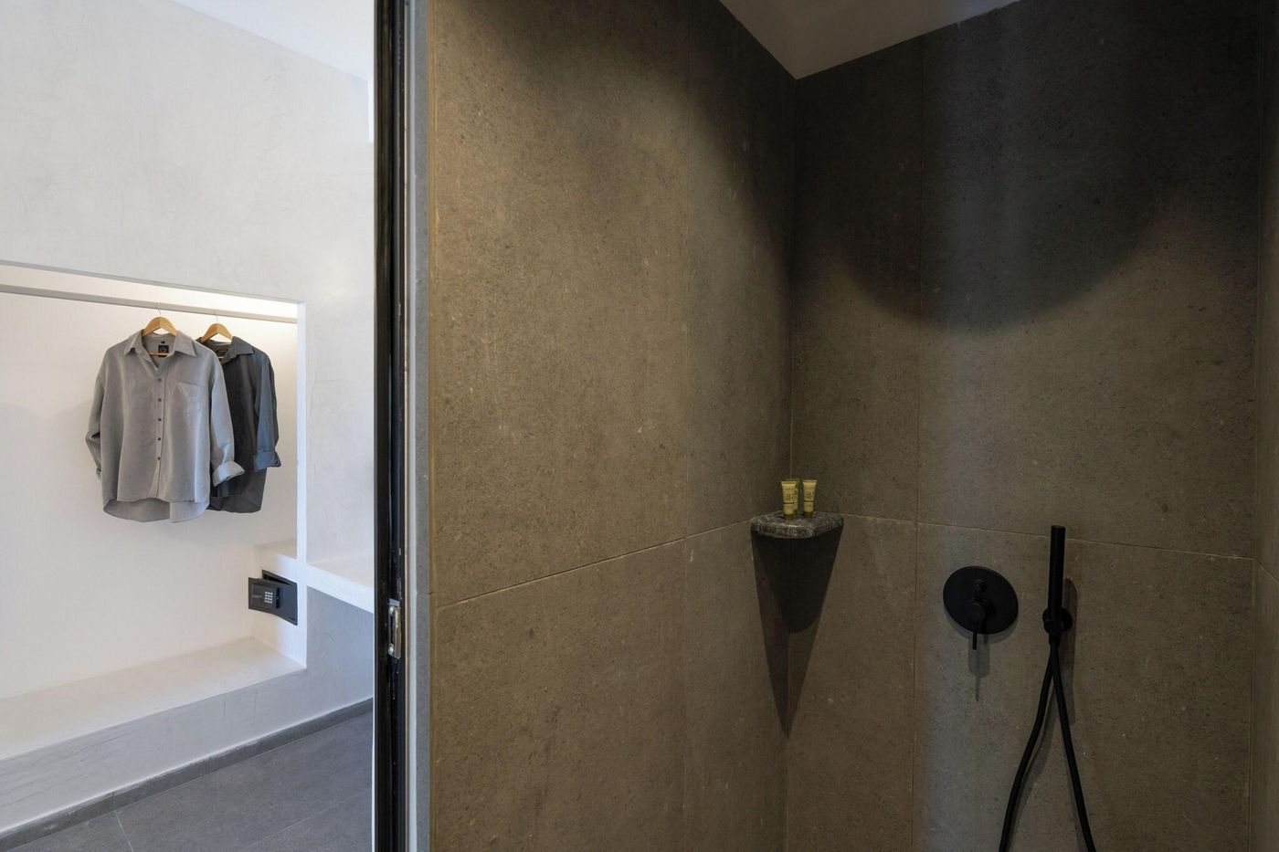 Splendour-Resort-Room-38