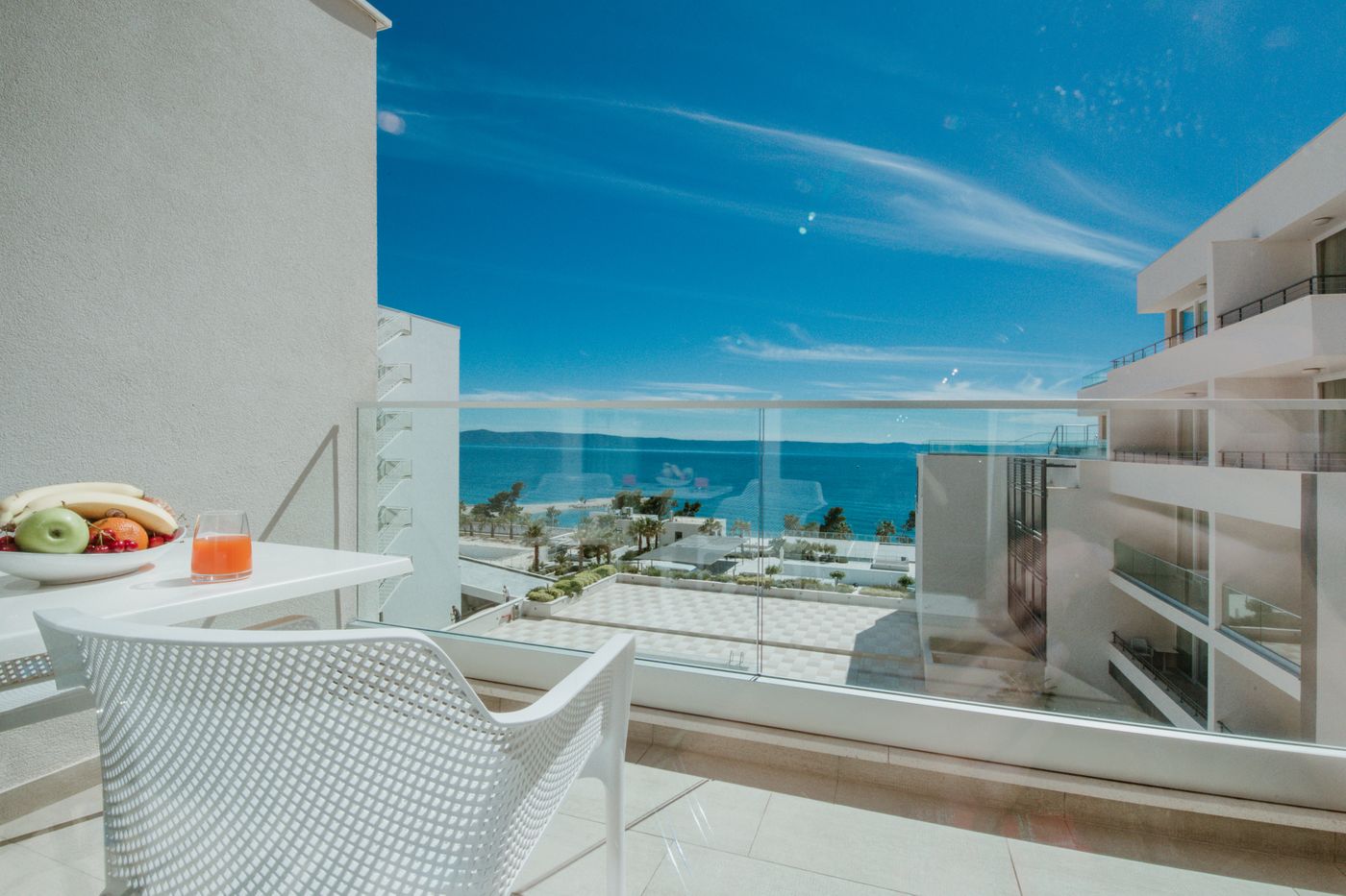 Romana-Beach-Apartments-Room-40