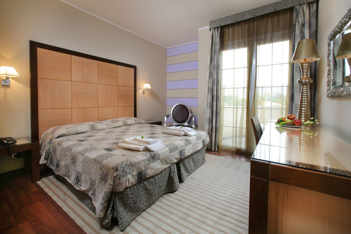 REGENT BEACH HOTEL & APARTMENTS-Italy-CATONA DI REGGIO CALABRIA-Room-8