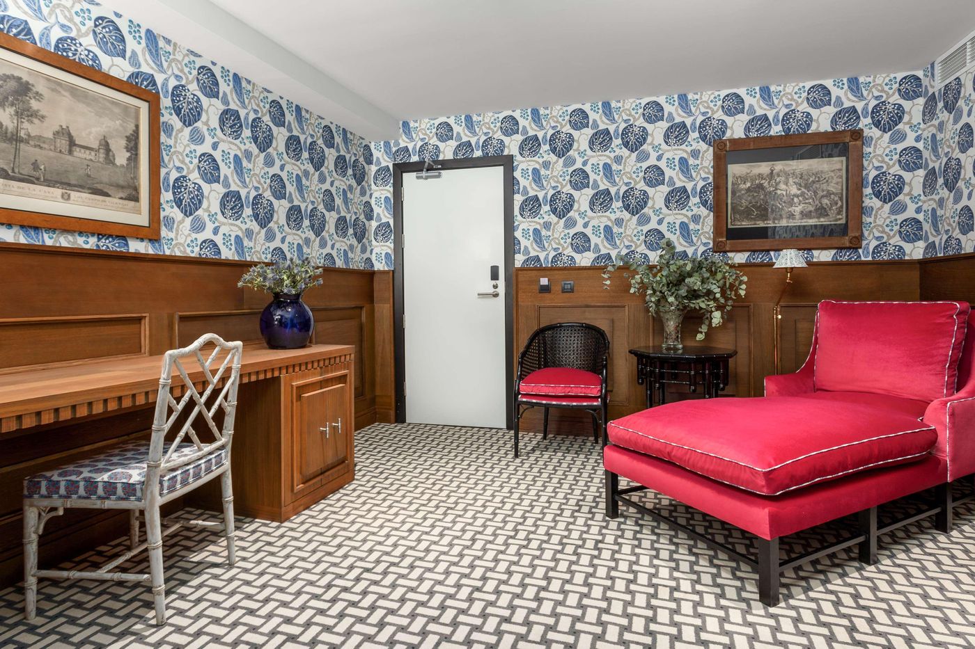 Room-Mate-Alba-Room-7