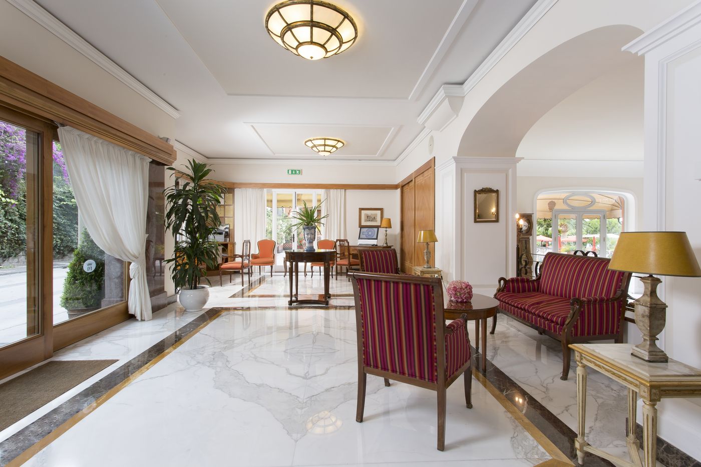 Grand-Hotel-Ambasciatori-Lobby-64