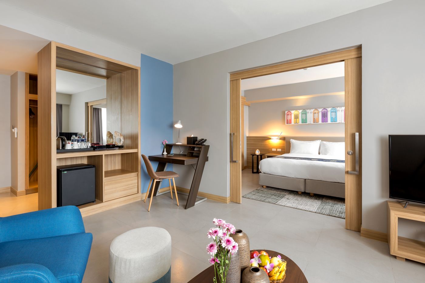 Oakwood-Hotel-Journeyhub-Phuket-Room-17