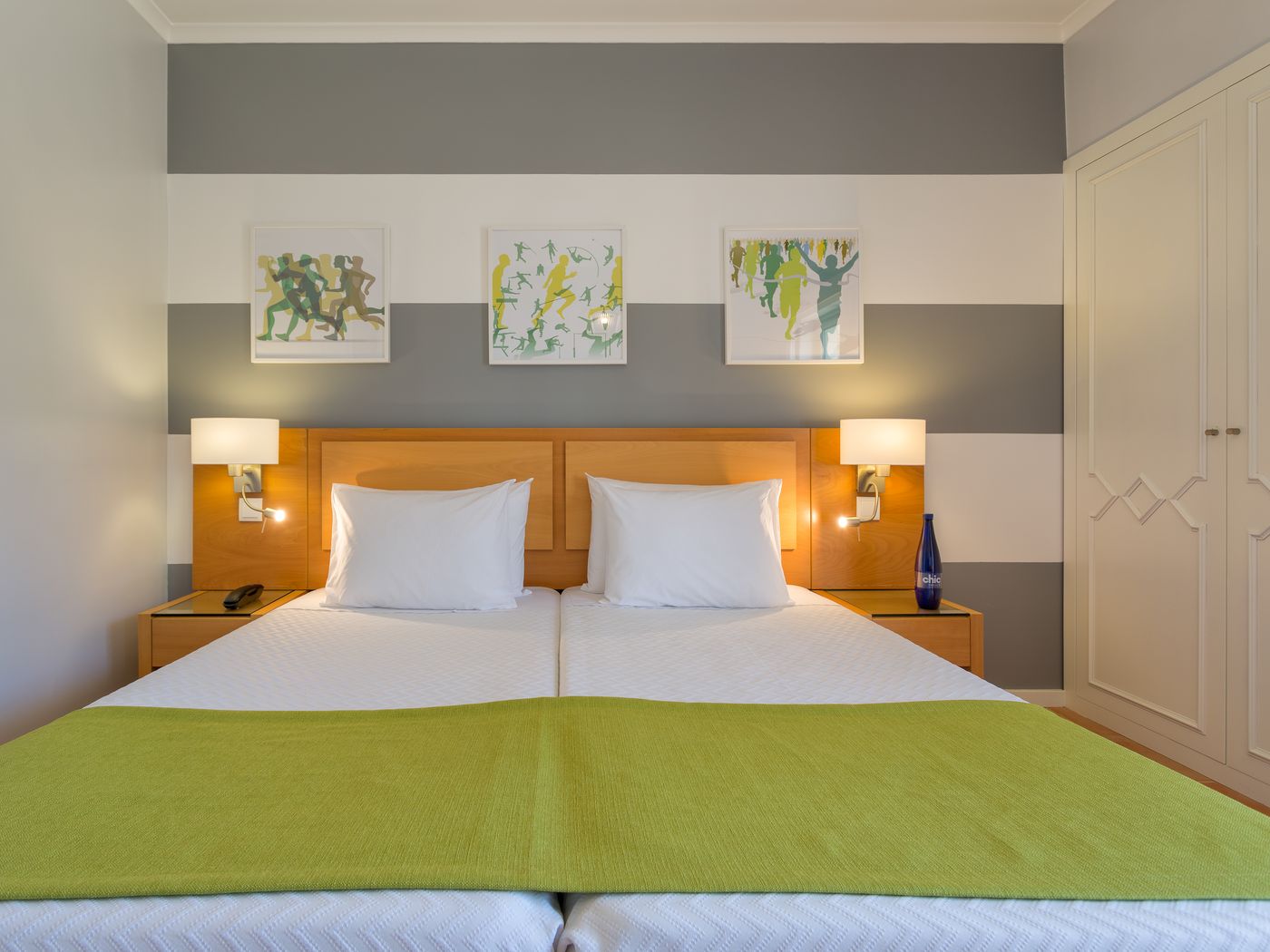 AP-Victoria-Sports---Beach-Room-23