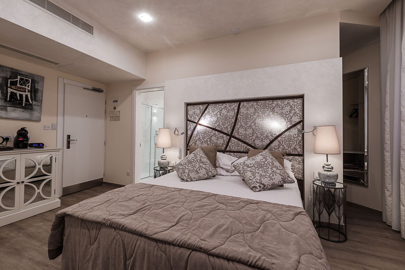 Osborne-Hotel-Room-25