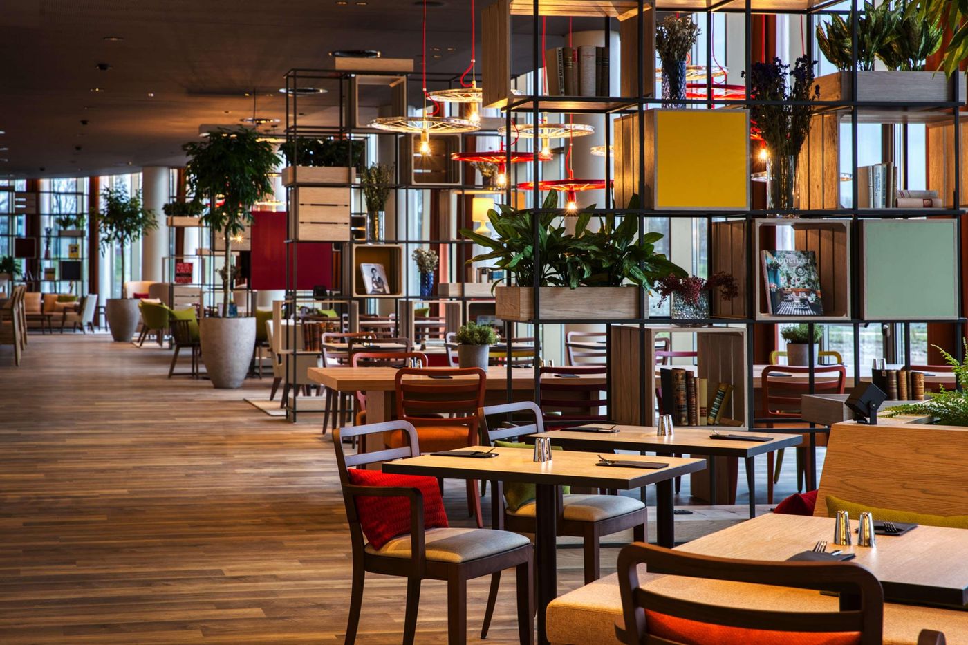 IntercityHotel-Amsterdam-Airport-Restaurant-18